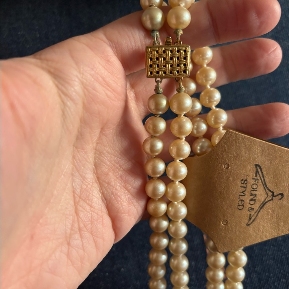 Vintage Gold Floral Necklace and Pearl Necklace Bundle - Picture 7 of 7